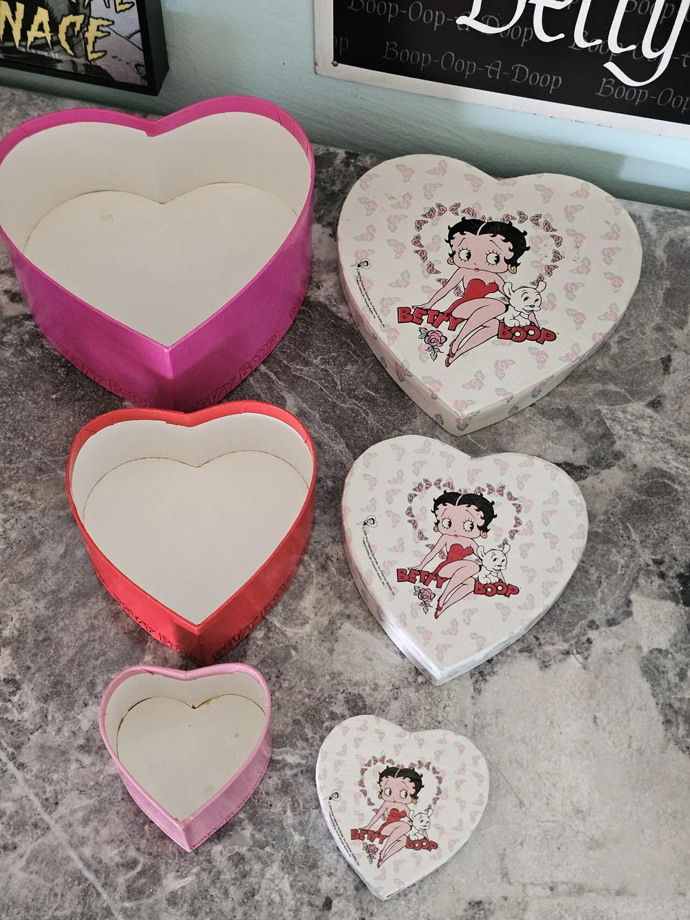Betty Boop Heart-Shaped Bath & Body Gift Box - Pink